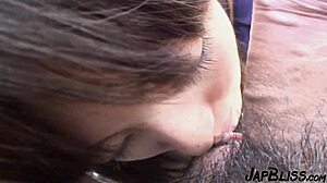 日本骚货在阳台上吹箫