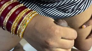 Boss ki bahen ko choda in this sexy romantic squirting session with Indian fingering and exotic boss action.