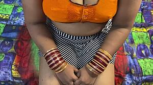 Boss ki bahen ko choda in this sexy romantic squirting session with Indian fingering and exotic boss action.