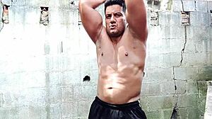 Yuri Gaúcho - Bodybuilder Shows Off Horny Side With Impressive Cumload