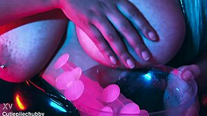 Morrigan stuffs latex pantyhose with substance for intense foot fetish play