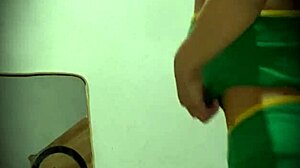 real hidden camera catches colombian model with big tits and perfect body in outdoor public