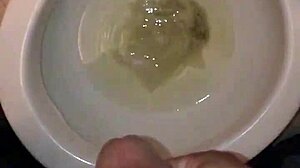 Just chilling with a quick session in the bathroom, keeping it casual and fun 😎