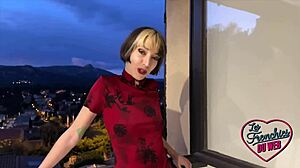 uh, i mean, this oney jeune coquine is beggin' for that double penetration with her small waist and lingerie in our mmf group...