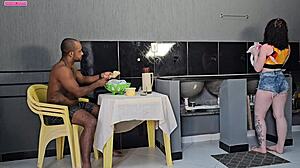 Transei Com Marido Da Minha Amiga Enquanto Ela Foi Compra Leite