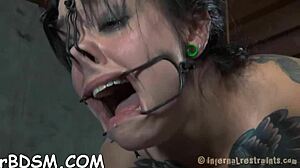 Exquisite BRUNETTE minx RUBS her cooter LIKE CRAZY with toys in bdsm mask.