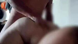 me cogen en cuatro con mi latina bbw esposa tetas naturales