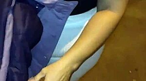 ¡mi madrastra tetona me hace una mamada en la calle!