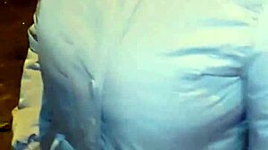 ¡mi madrastra tetona me hace una mamada en la calle!