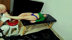 FOOT BATH TURNS INTO SUCKING TOES AND CUMMING ON HER PERFECT FEET