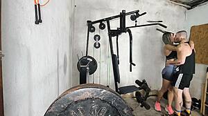 Meu personal fucked my wet pussy so good in gym creampie