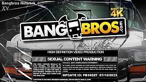 kourtney's huge shaved ass bounces wildly in public outdoor pounding!