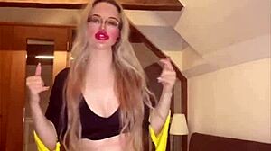 i'm yer goddess belly dancer givin' huge bj fetish domination glasses on 😩💋