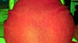 assistindo filme com padrasto... ele encheu minha boceta de leitinho quente!