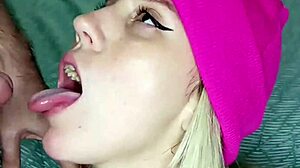 melhor boquete da loira nanda ragna com gozadas no rosto! 🔥💦