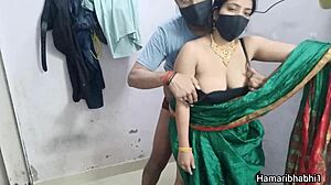 hot desi aunty's tempting pussy tease