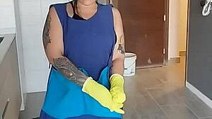 my boss asks me to suck his dick right at work