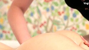 俄罗斯18+美女被热辣按摩师诱惑狂叫