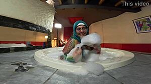 Mia Niqab Swallows Pussy Juice To Mouth In Jacuzzi