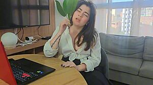 seducing my math teacher with this fat juicy ass 🍑💦 who can resist??