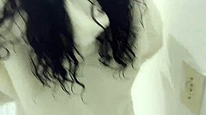 bibi mendes takes a steamy naked shower all juicy and hot 🛁😘💦