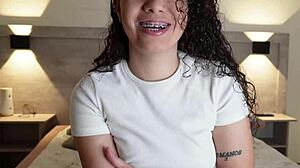 哥伦比亚妹JOI特写扣肥毛逼