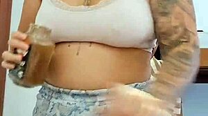 ei quando fico com tesao o farol acende nos meus tits