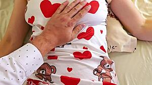 shameless stepsis lets me slip into her warm wet cunt 😈