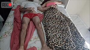 Maduro Tricks Vizita Into Bed-Sharing For Submissive Cum On Ass