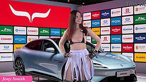 Jeny Smith flashes pussy masturbating publicly as secret side gig