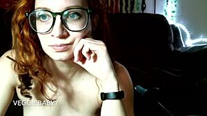 camgirl veggiebabyy squirts hard on fuck machine live part 1