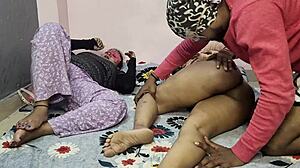 servant licks milf and daughter pussies, sucks asses in ffm creampie