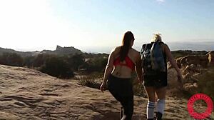 mindi mink how can anyone miss those big pussy lips?