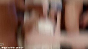 新娘Vivian Lola淋浴6on1猛肛DAP深喉球深喝尿吞精