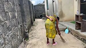 Black Pussy's Squirting Orgasms With Harveyxbush Backstage