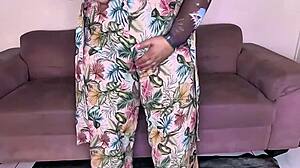 ayudame madrastra con tu culote masturbacion squirting me vuelve loco??