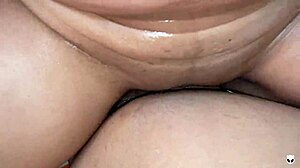 Khalessi69湿屄磨大阴蒂剪刀腿喷汁HD