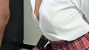 virgin chica sucks friend's hubby's dick in real casting 😲🍆💦