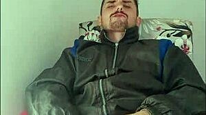 wanna see saymon thrust deep in hottie strip?