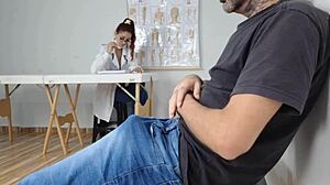 冒险POV公共给接待员打飞机变态护士闪逼羞辱