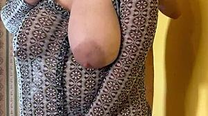 巨乳人妻求光逼内射冒险怀孕侧拍